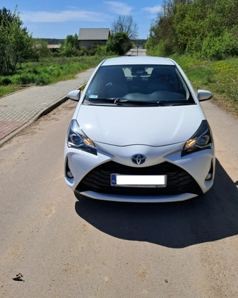 Toyota Yaris cena 58900 przebieg: 93800, rok produkcji 2020 z Kielce małe 781